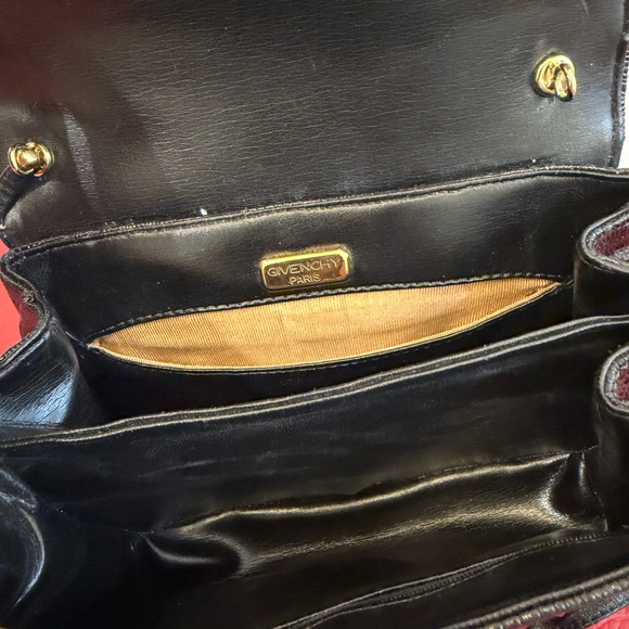 Elegant Vtg Givenchy Paris Black Embossed Lizard Women's Handbag Clutch - Picture 9 of 13
